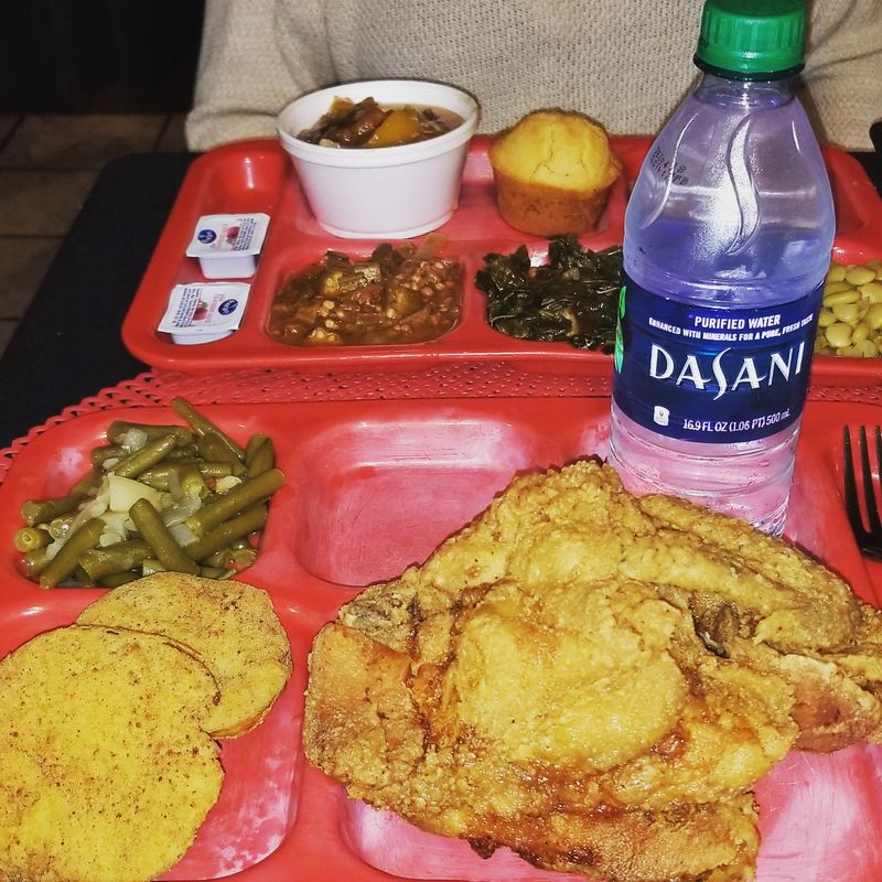 This Mississippi Soul Food Café Fills The Parking Lot Before The Doors Even Open 16 When To Go And What To Order