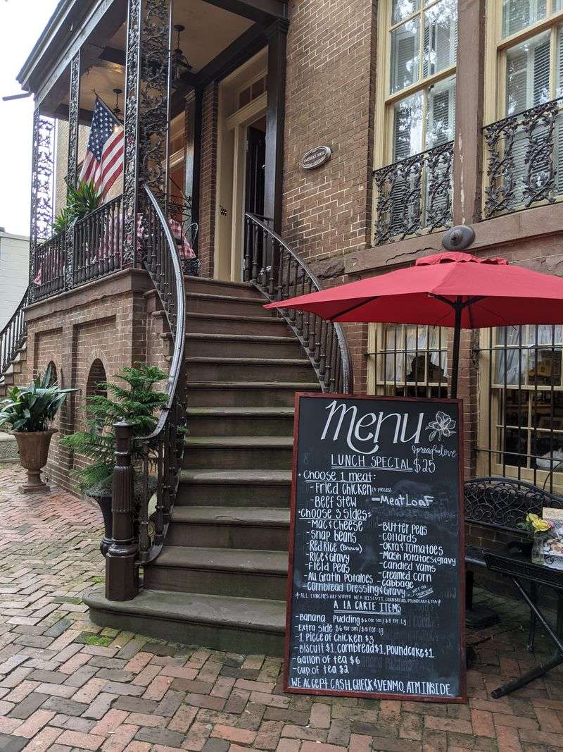 Mrs. Wilkes' Dining Room, Georgia