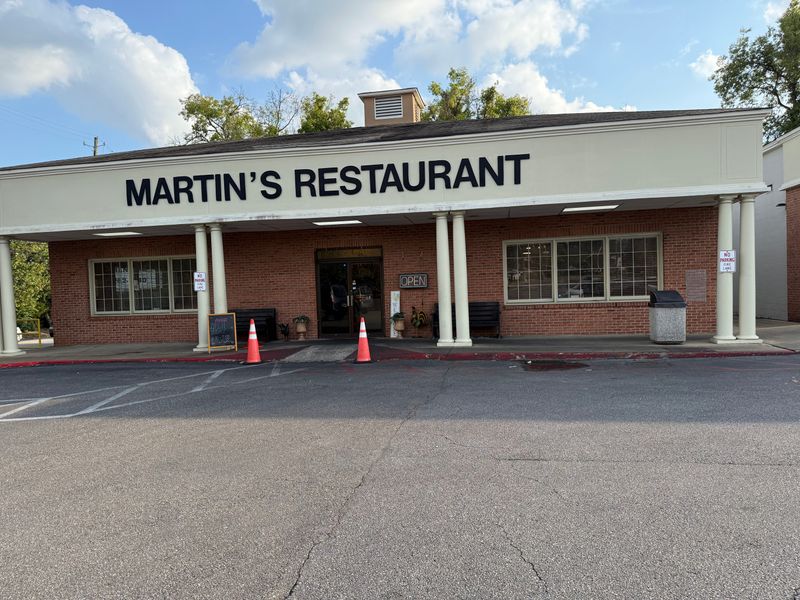 12 Alabama Meat-And-Three Spots Where The Daily Special Rarely Changes (And Locals Love It) 8 Martin’s Restaurant- Montgomery, Alabama