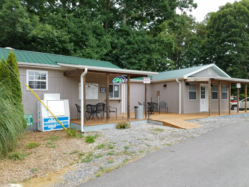 J’s Hole in the Wall- Bryant, Alabama