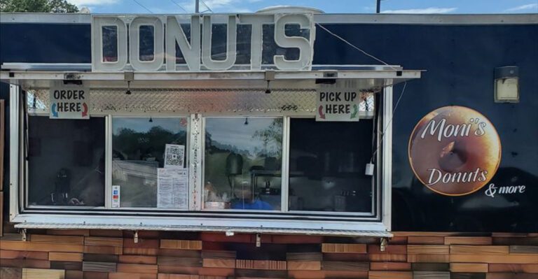 This Georgia Donut Truck Keeps The Oil Hot And The Lines Even Hotter