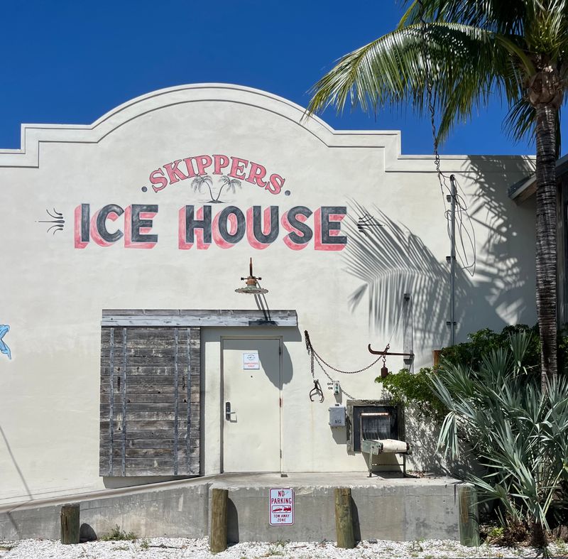 Skipper’s Dockside – Key Largo, FL