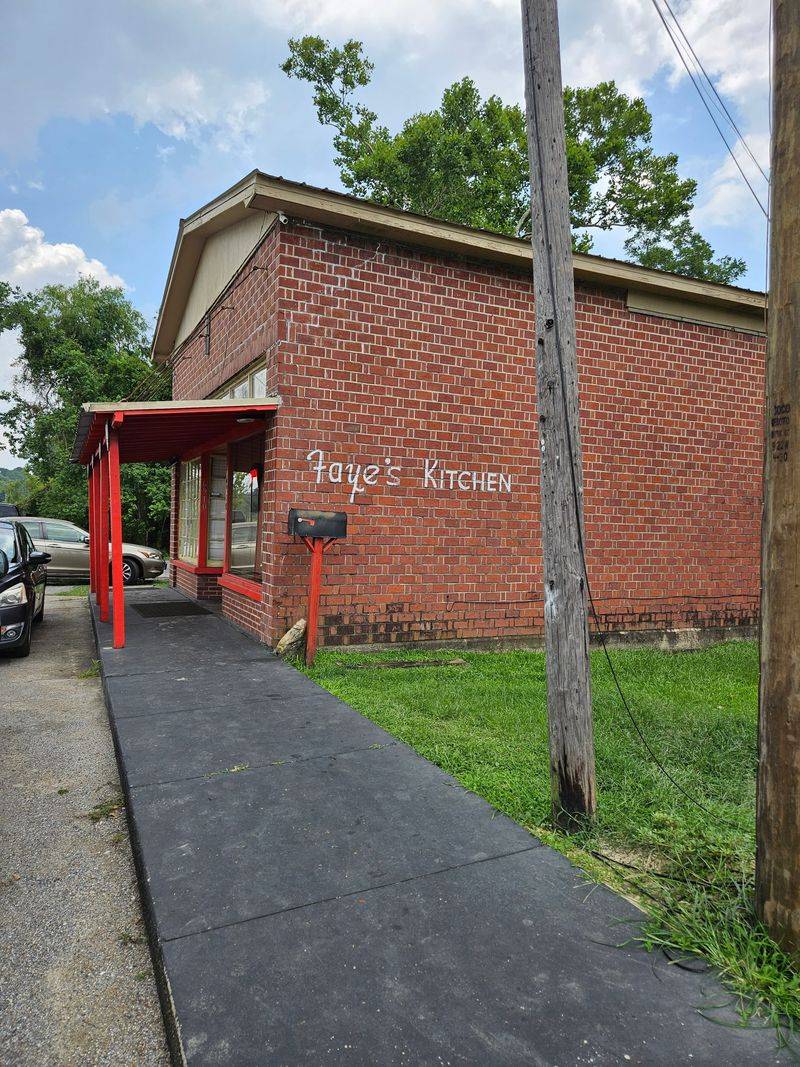Faye's Kitchen - Moss Point, MS