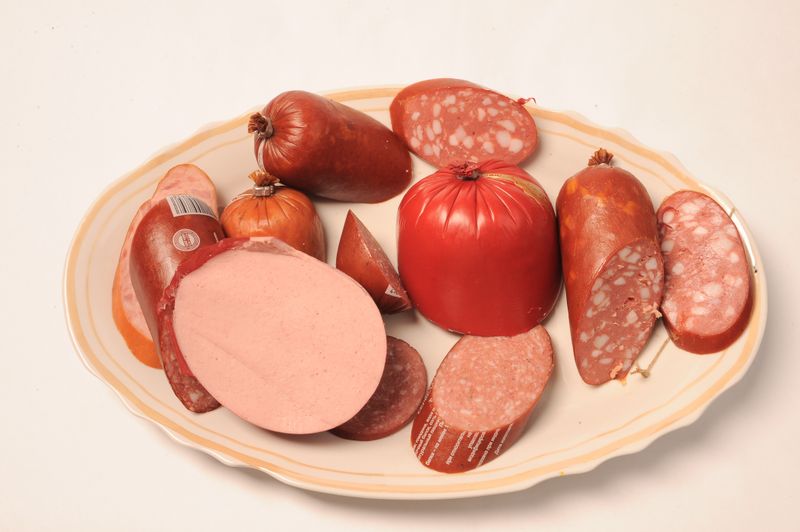 10 Common Bologna Mistakes Home Cooks Often Make 9 Serving with Incompatible Sides