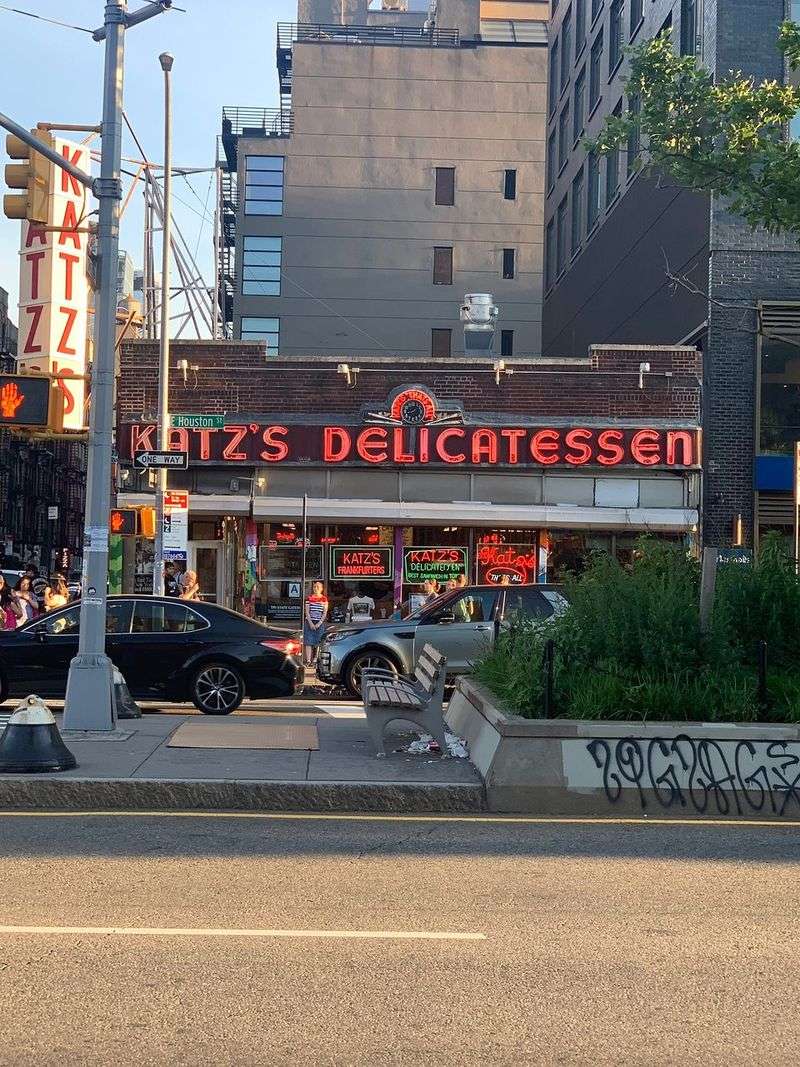 New York: Katz’s Delicatessen