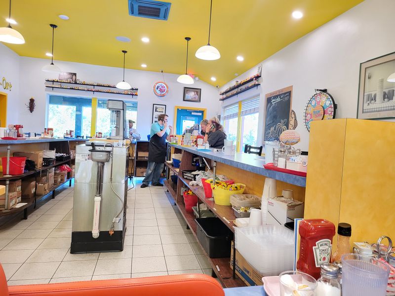 This Ohio Diner’s Cinnamon French Toast Has Quietly Become A Statewide Obsession 11 Service That Sets The Pace