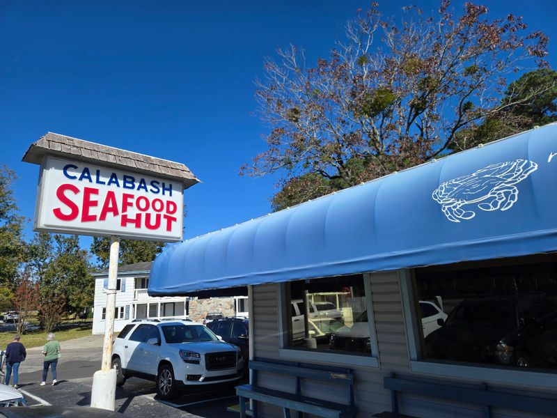 12 North Carolina Seafood Houses Where Hushpuppies Still Hit The Table First 4 Calabash Seafood Hut