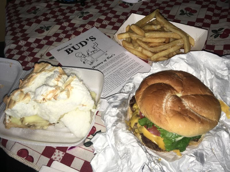 This Ohio Grilled Cheese Window Has Served The Same Gooey Classic For Generations 15 A Honest Look At Reviews