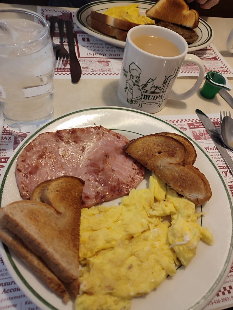 This Ohio Grilled Cheese Window Has Served The Same Gooey Classic For Generations 10 Breakfast That Means Business