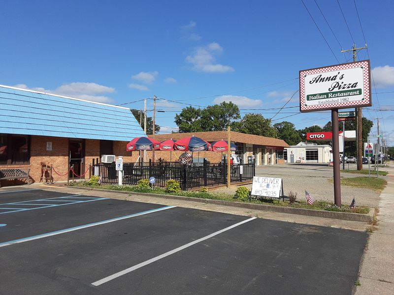 Anna's Italian Restaurant - West Point