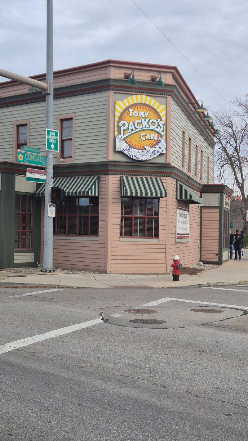 Tony Packo’s - Toledo, Ohio