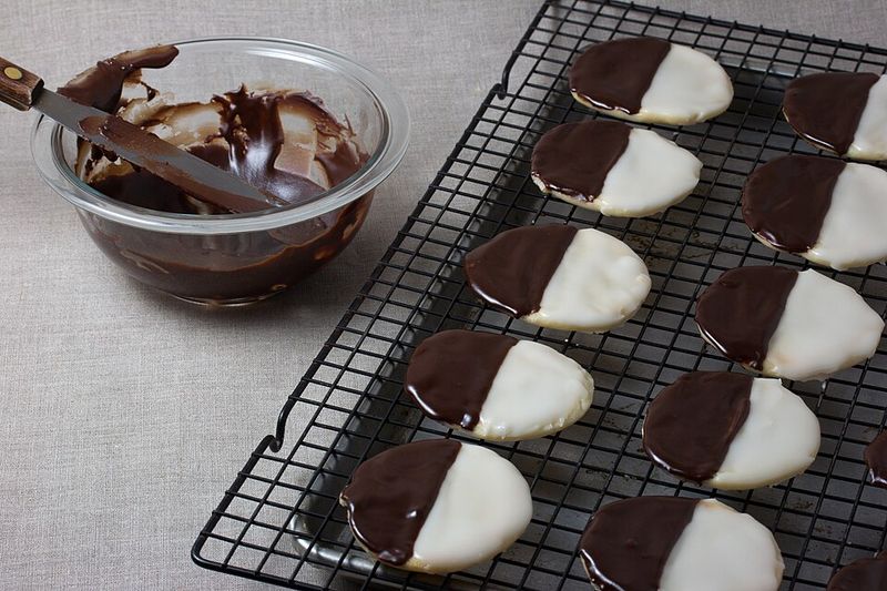 Black and White Cookie
