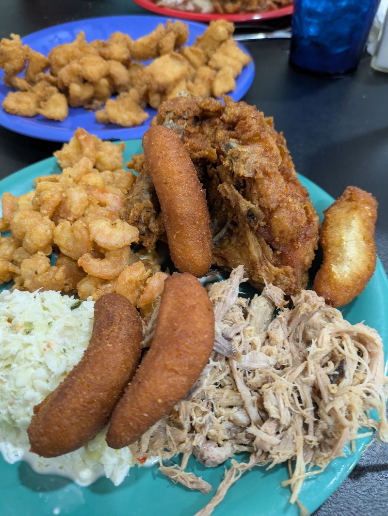 This North Carolina Family Diner Serves Turkey, Dressing, And Pie Long After November Ends 4 BBQ That Speaks Carolina