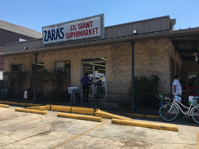 Zara's Lil' Giant Supermarket & Po-boys