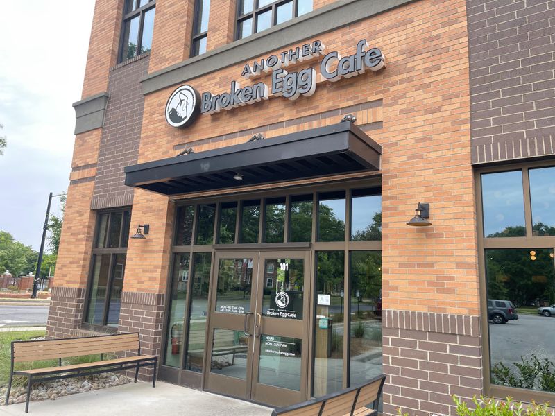 15 South Carolina Breakfast Spots That Have Everyone Setting The Alarm A Little Earlier 20 Another Broken Egg Cafe