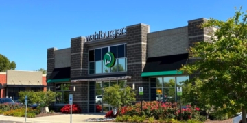 The 13 Celebrity Owned Restaurants in America That Are Shockingly Worth the Hype