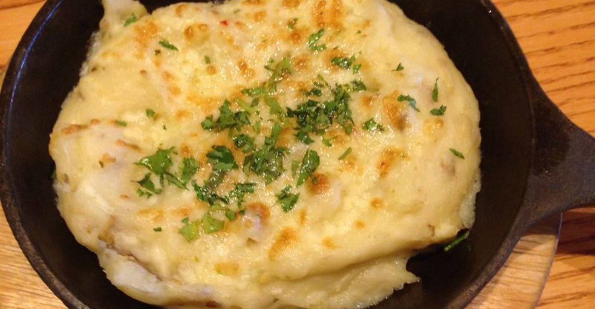 The 13 Restaurant Dishes Most Likely Reheated in the Microwave 5 The 13 Restaurant Dishes Most Likely Reheated in the Microwave