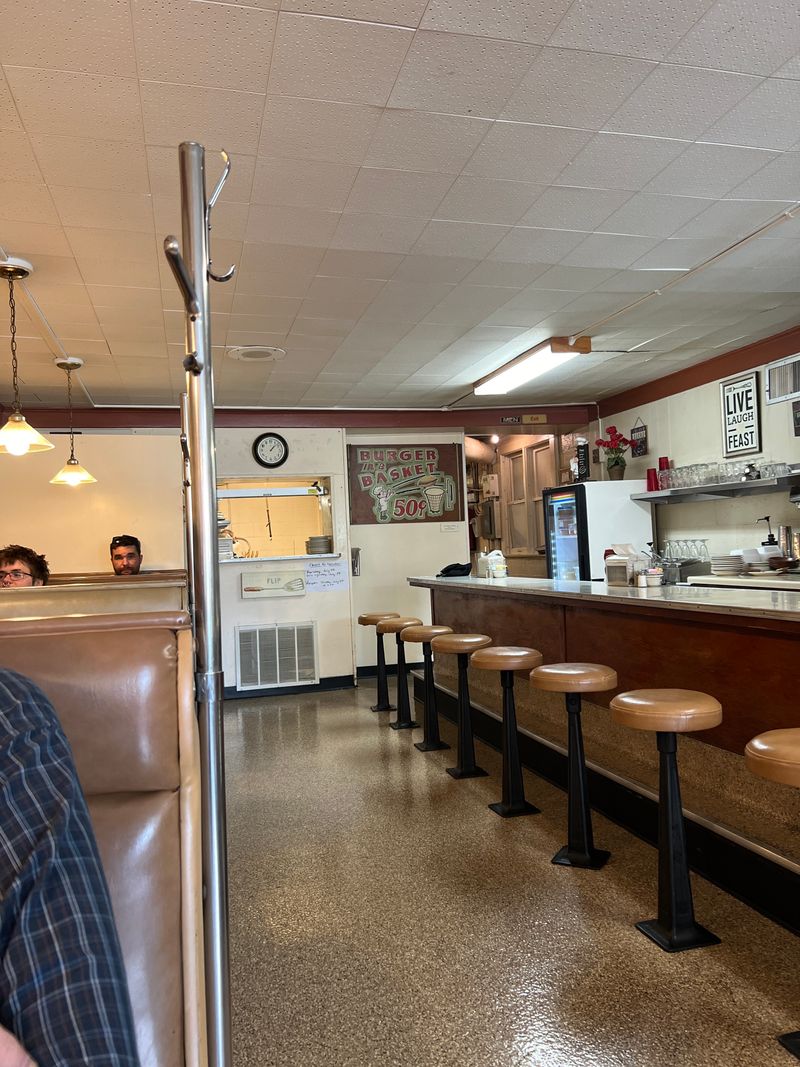 This Ohio Grilled Cheese Window Has Served The Same Gooey Classic For Generations 3 Since 1939: A Tiny Time Capsule