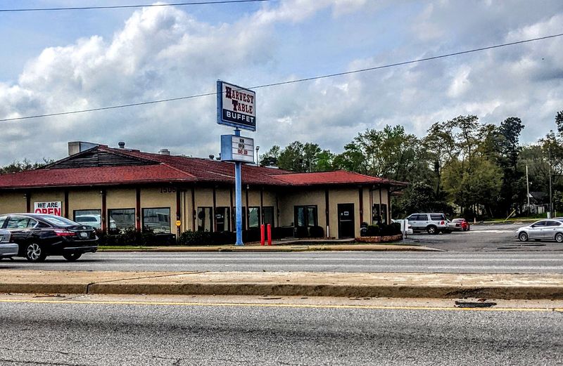 Harvest Table Buffet - Augusta