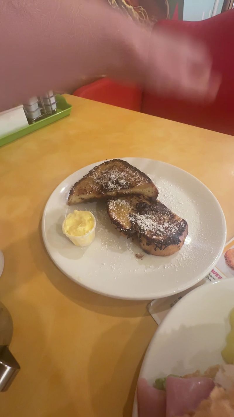 This Ohio Diner’s Cinnamon French Toast Has Quietly Become A Statewide Obsession 2 The Cinnamon French Toast Origin Story