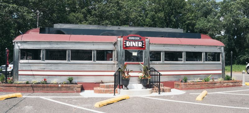 10 New Jersey Diners Where Pie And Coffee Still Feel Like A Proper Nightcap 14 The Roadside Diner, Wall NJ - Wall Township, NJ