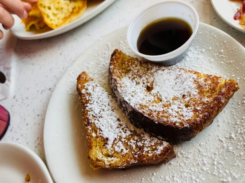 This Ohio Diner’s Cinnamon French Toast Has Quietly Become A Statewide Obsession 4 The Bread That Holds It Together