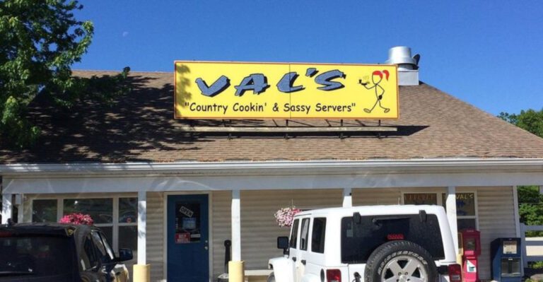 Where Missouri Locals Go For Pancakes That Taste Like Sunday Morning
