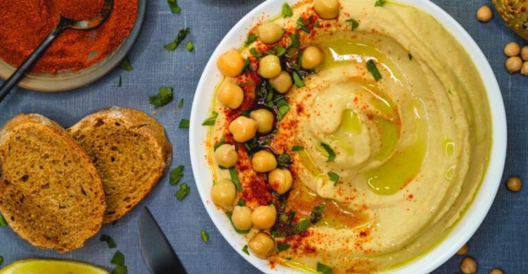 10 Mediterranean Mezze Plates That Turn a Simple Dinner Into a Feast