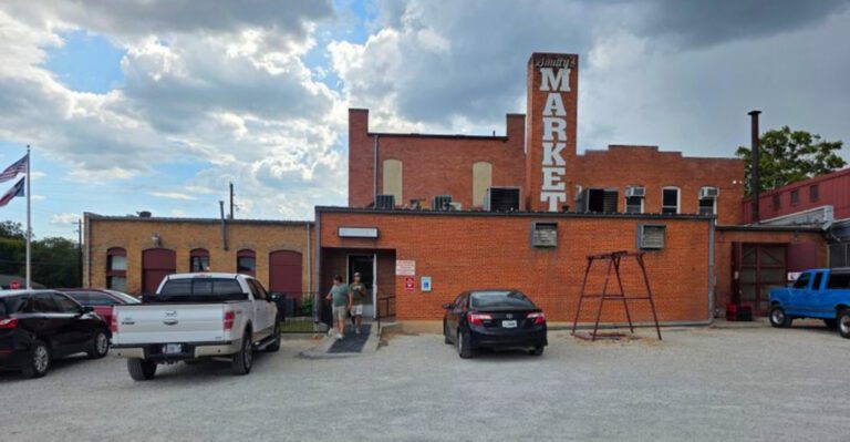 10 Texas Roadside Eats Drivers Say They’d Happily Take a Detour For Again