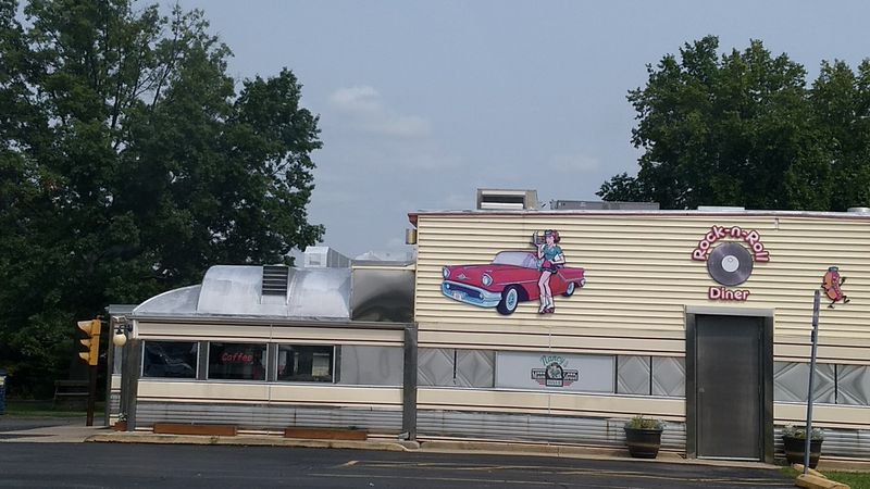 11 Ohio Breakfast Diners Where The First Smell Of Bacon Means The Day Will Be Good 6 Nancy's Main Street Diner - Grafton, Ohio