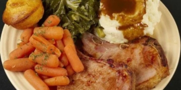 12 Backroad Cafés Around America Where Cold Nights Call for Big Bowls and Even Bigger Biscuits