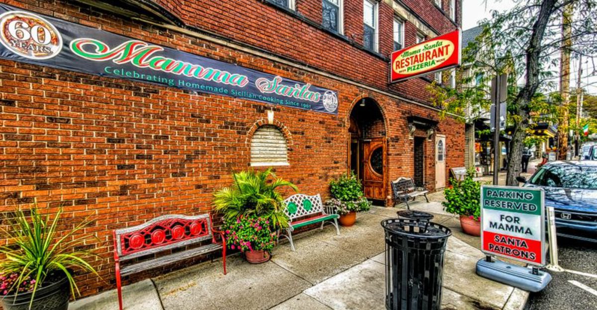 12 Family-Run Italian Counters Across America Still Serving Red Sauce Like It’s the 1950s 5 12 Family-Run Italian Counters Across America Still Serving Red Sauce Like It’s the 1950s