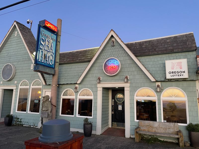 12 Oregon Seafood Counters Where Chowder Bowls Warm Up Any Rainy Day 6 Gracie's Sea Hag - Depoe Bay, Oregon