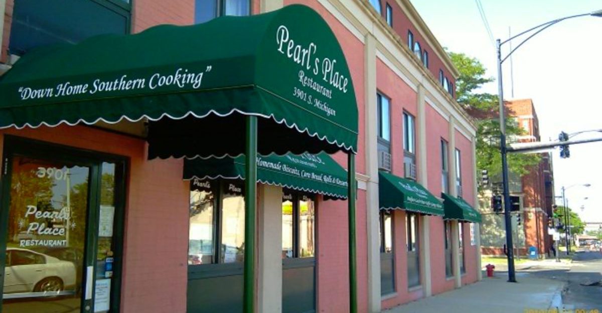 12 Soul Food Kitchens Across America Where Every Plate Feels Like Sunday at Grandma’s 5 12 Soul Food Kitchens Across America Where Every Plate Feels Like Sunday at Grandma’s