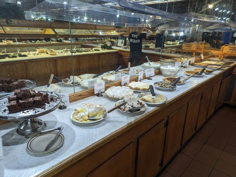 Moonlite Bar-b-q Inn - Owensboro, Kentucky