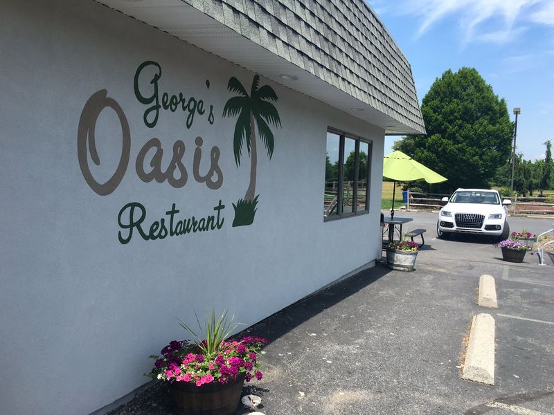 13 Pennsylvania Diners Where The Retro Vibe Never Went Away 6 George's Oasis Restaurant - Allentown, Pennsylvania