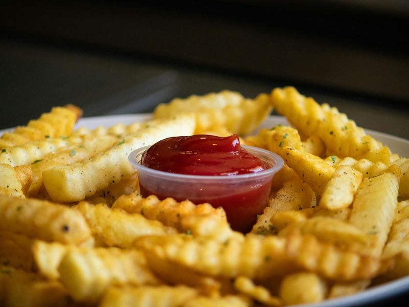 Thick-cut French fries