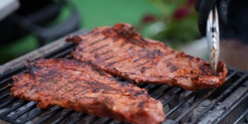 15 Guilty Pleasure Dinners That Laugh in the Face of Your Diet