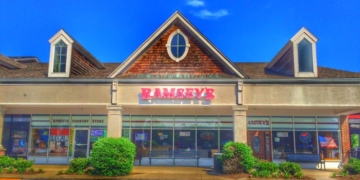 16 Classic Comfort Food Spots Where America Still Orders the Hot Brown the Old Way