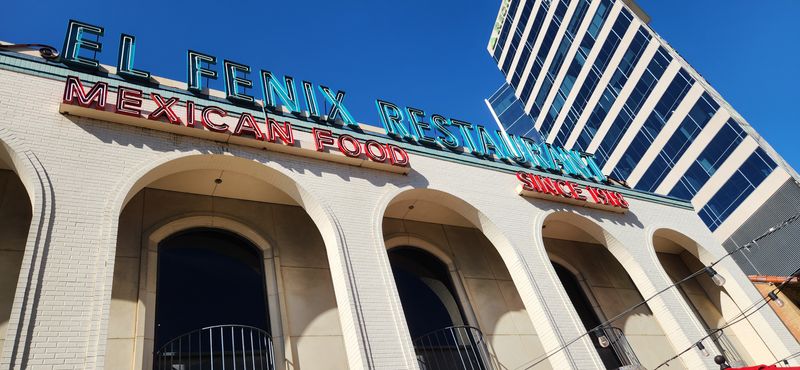 16 Enchilada Houses Across America Where the Red Sauce Still Simmered Overnight 6 El Fenix – Dallas, TX