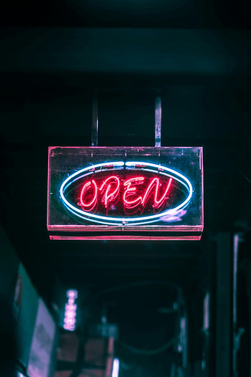 Neon restaurant sign