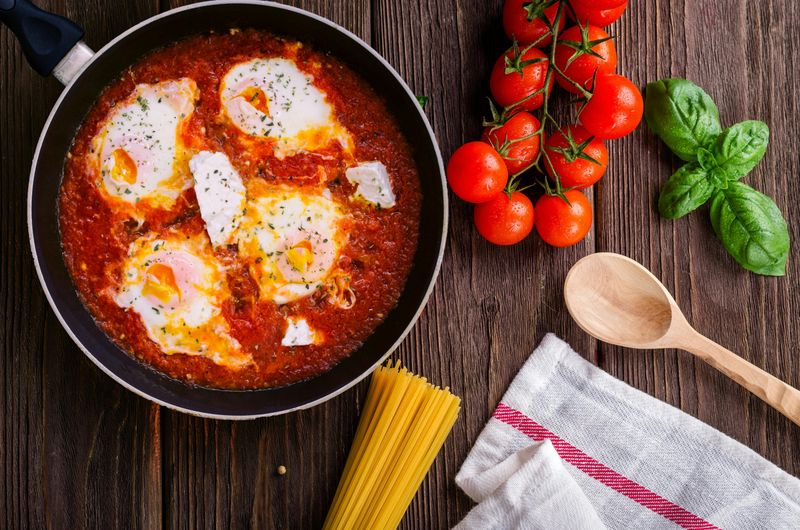 19 Delicious Recipes That Will Instantly Upgrade Your Weekly Menu 6 Shakshuka (eggs poached in tomato sauce)