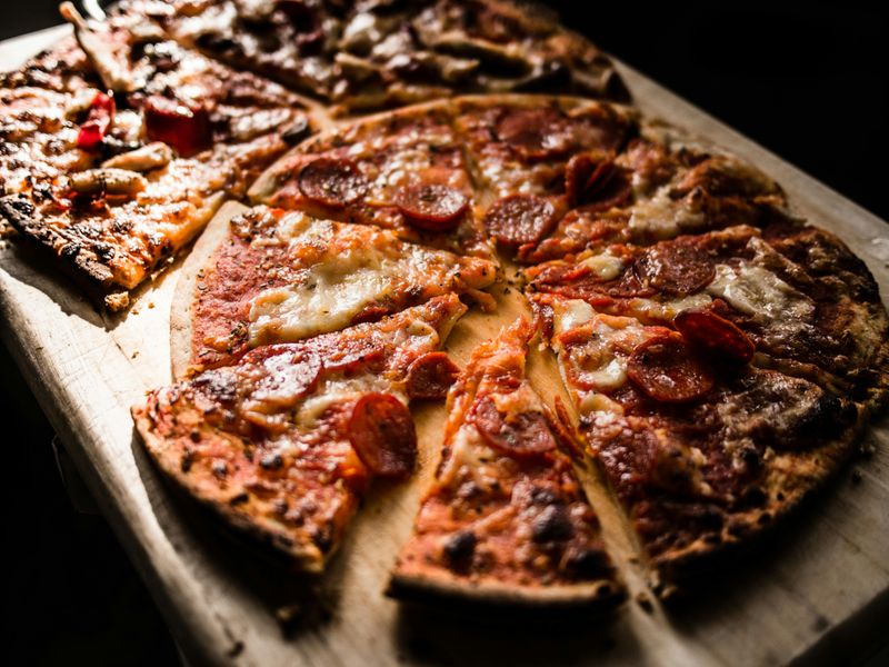 19 Foods People Swore Off but Always Come Back To 6 Pizza