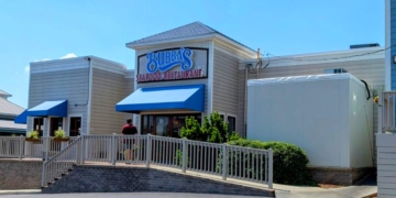 20 Family Run Seafood Huts Across America Serving Platters Piled High With Fried Shrimp