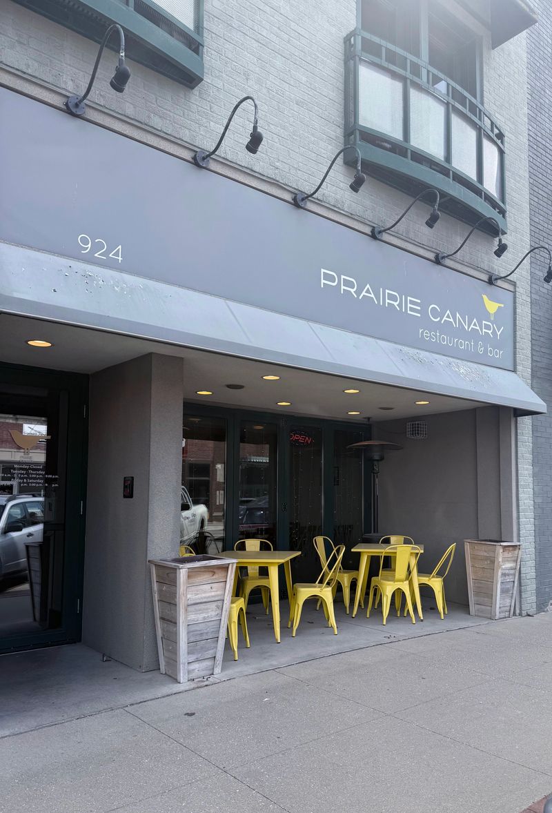 These Iowa Backroad Diners Turn Pork Tenderloin Sandwiches Into Road-Trip Targets 12 The Prairie Canary – Grinnell, IA