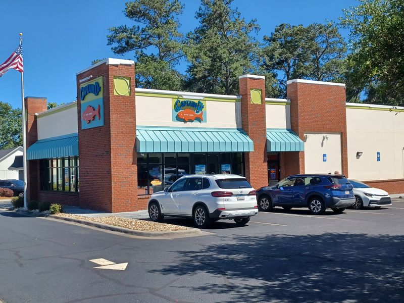 8 Georgia Fish Fry Houses That Turn Friday Nights Into A Southern Tradition 6 Captain D’s - Savannah, Georgia