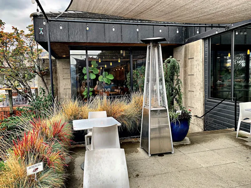 Riverside Restaurant - Hood River, Oregon