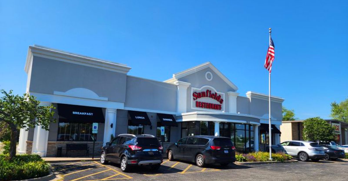 9 Hidden Illinois Diners Where Blue Plate Specials Still Arrive Piled High 5 9 Hidden Illinois Diners Where Blue Plate Specials Still Arrive Piled High