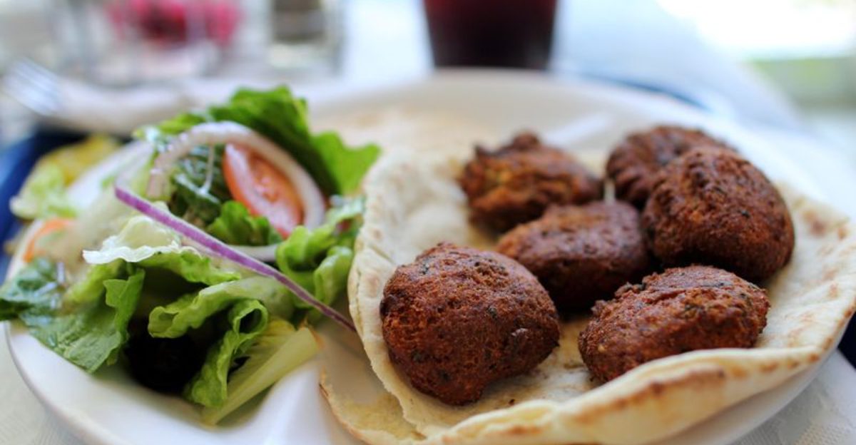 9 Mediterranean Plates That Make Eating Healthy Feel Like a Vacation