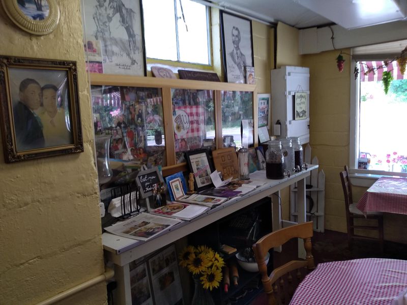 Ambience Worth The Detour